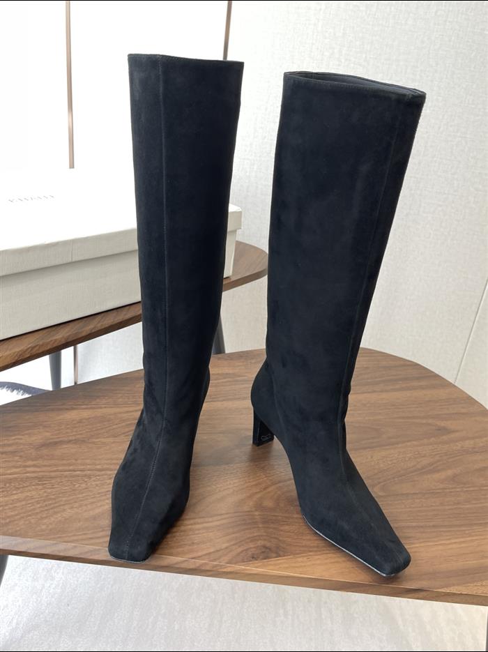 2025112817449455 480